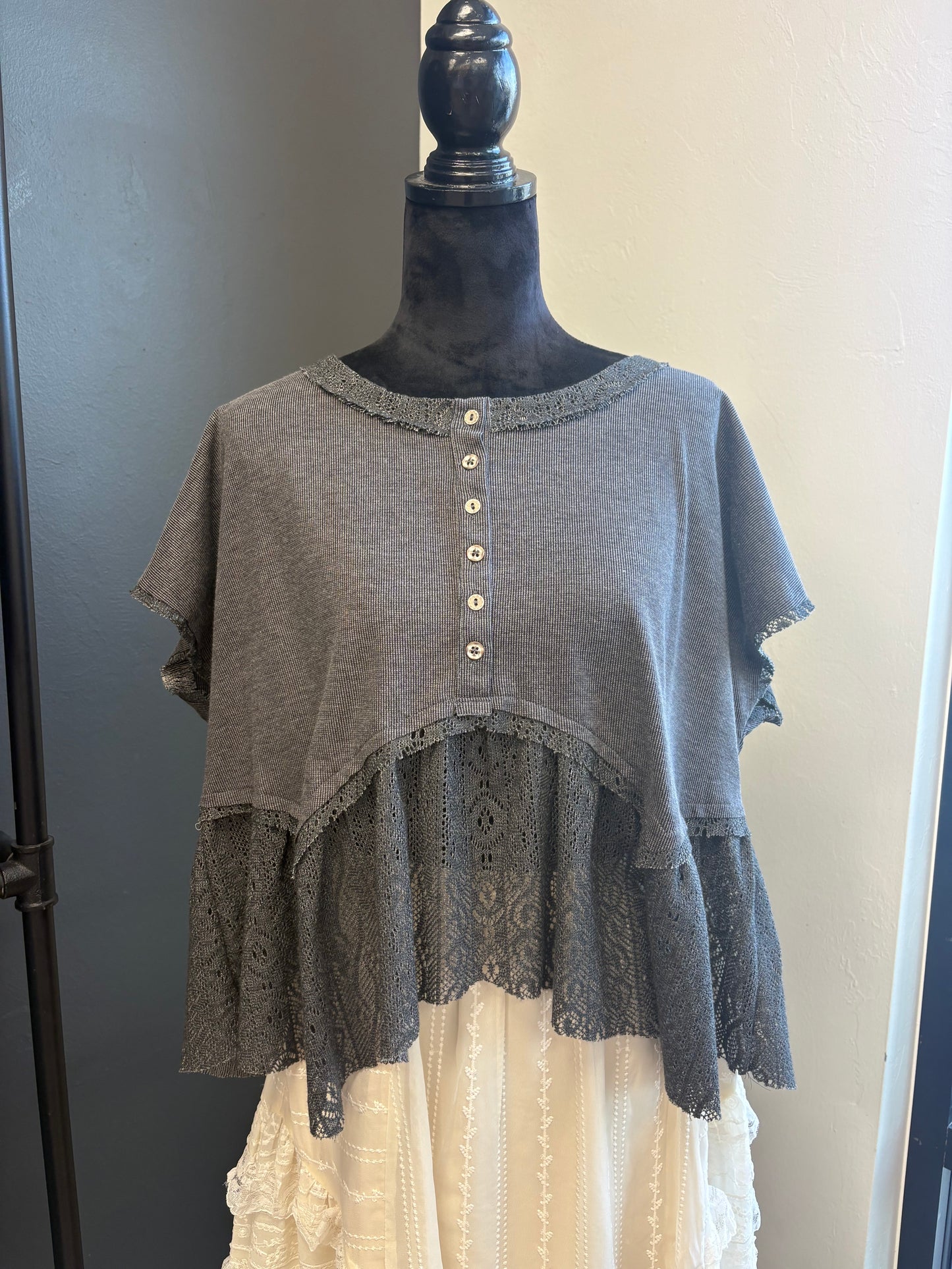 Gray Round Neck Short Sleeve Lace Detail Crop