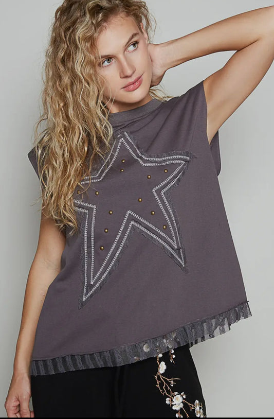 Gray Sleeveless Star Patch Top