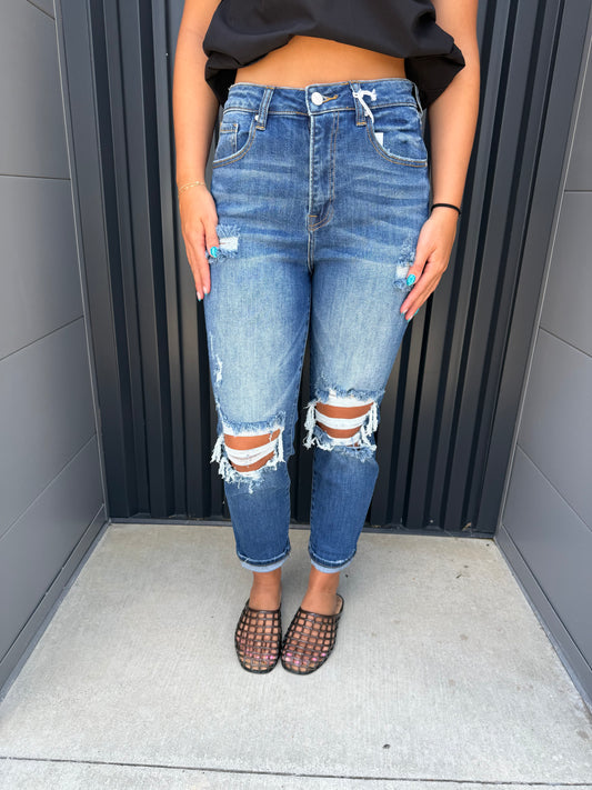 High-Rise Boyfriend Jean - Med Wash